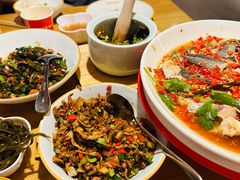 -湘阁里辣(南岭购物广场店)