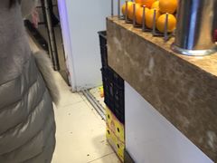 -澳门街美食城(世界城光谷步行街店)