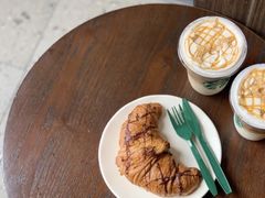 法式香浓巧克力可颂-星巴克(天津滨海金元宝于家堡店)