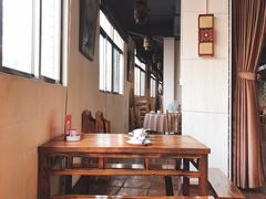 靠窗位-百年银屏蚝烙·潮汕菜·非遗(乐山店)