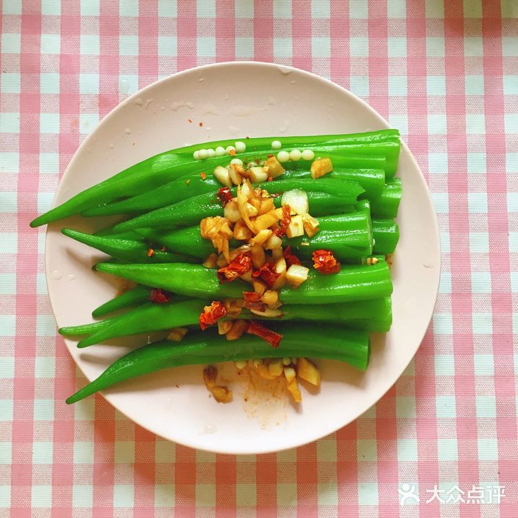 夏季懒人必备菜——蒜蓉秋葵，5分钟搞定！