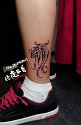 -暗夜tattoo纹身工作室