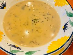 传统口味蘑菇浓汤-萨莉亚意式餐厅(河东万达店)