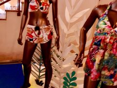 展示台-燕莎友谊商城(亮马桥店)