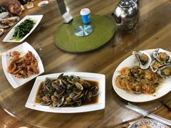 -四川小胡子海鲜(丁村万人海鲜广场店)