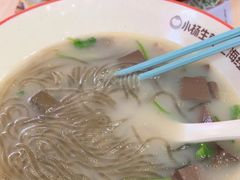 -小杨生煎(金山百联购物中心3楼店)