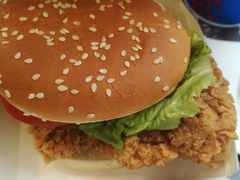 巴辣鸡腿堡-肯德基(庄士敦道店)