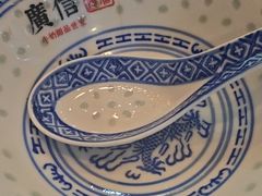 -广信牛奶甜品世家(台东店)