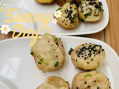 鲜肉虾仁双拼-小杨生煎(金山百联购物中心3楼店)