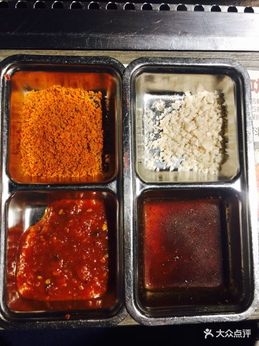 火炉火烤肉·芝士排骨(荟聚购物中心店)烤肉小料图片