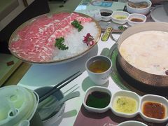 -洪氏嗨捞·广东猪肚鸡·椰子鸡火锅(西咸万象城店)