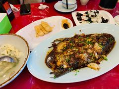 -侬佳蒸菜馆(听潮店)