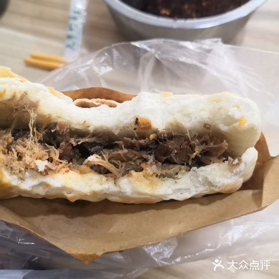 鸿园西安名吃(黔灵东路店)