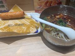 -魔都三兄弟酸辣粉·蘸卤炸串(虹桥万科店)