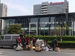 -杭州中升之星奔驰4S店(滨江店)