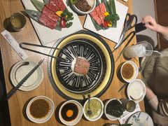 -炼火烤肉店