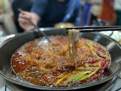 -扎起市井老火锅(乐山总店)