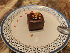 -LES ELITES 英集荟(南京西路店)