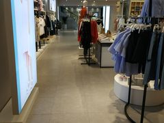 -美特斯邦威(新天地购物中心店)