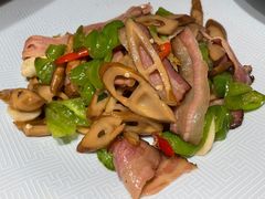 -桥边小楼·手工云南菜·古城观景小楼
