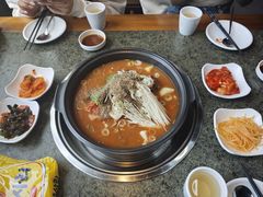 -喇喇排骨火锅·传统韩式脊骨汤(望京西园总店)