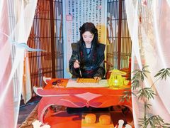 -暴风岛沉浸式体验馆(百联世纪店)