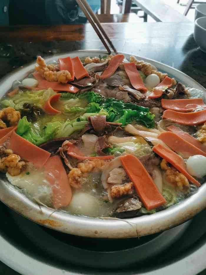 正宗富顺酸菜豆花火锅-"大学时期最爱的豆花火锅,毕业七八年一直没.