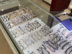 -吴良材眼镜(北中路店)