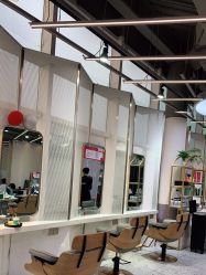 -PE SALON 