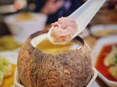 椰皇竹笙炖鸡-金戈戈香港豉油鸡(南山海岸城店)
