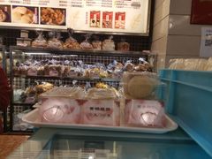 面包甜点陈列柜-国际饭店·帆声西饼屋(黄河路店)
