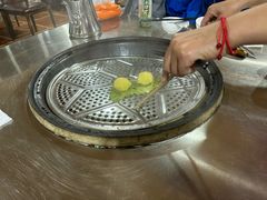 -粘豆包柴火铁锅炖