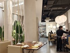 -莲餐厅·湖北菜·潜江小龙虾店(愚园路店)