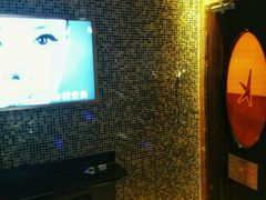 小包-乐界KTV(虹桥中心店)