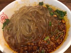 万记特色酸辣粉-万记麻辣烫国展总店