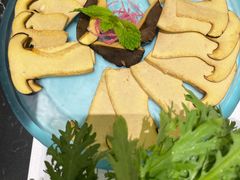 牛肝菌-红鼎豆捞·非遗鲍皇汤火锅(宝丰路店)