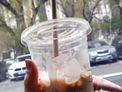 -瑞幸咖啡(凯德埃德蒙顿路店)
