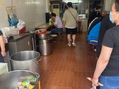 -牛师傅牛肉面(尚隆路店)
