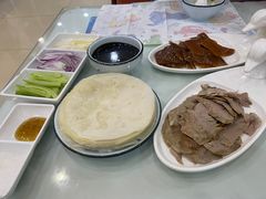 -大鸭梨烤鸭店(金顶街店)