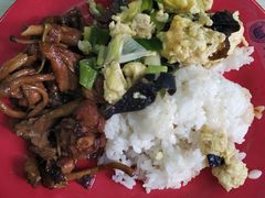 -同济大学本部学苑饮食广场