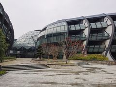 -上海滴水湖皇冠假日酒店