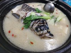农夫山泉炖的鱼头（红烧）-7017味道工厂(三墩店)
