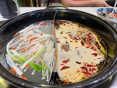 鸳鸯锅-钢管厂五区小郡肝串串香(南山店)