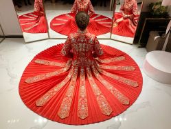 点击看大图 -GRACE KELLY婚纱与礼服(北京店)