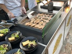 自助取餐区-海角轩·三亚文华东方酒店