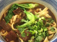 牛肉刀削面-四季小馆·地道北京小吃(广百店)