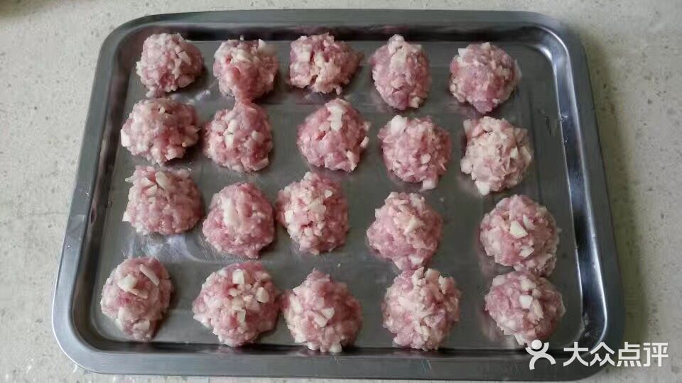 【莲藕肉丸和荸荠肉丸】