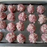 【莲藕肉丸和荸荠肉丸】
