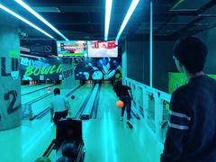 -世代星球·保龄球·镭战真人CS·团建(杨浦店)