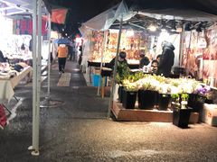 -吴山路夜市